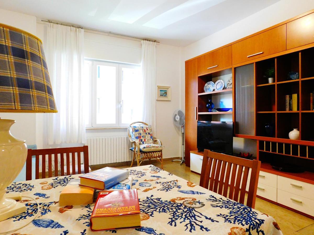Fantastico Appartamento In Centro, Levanto Kültér fotó